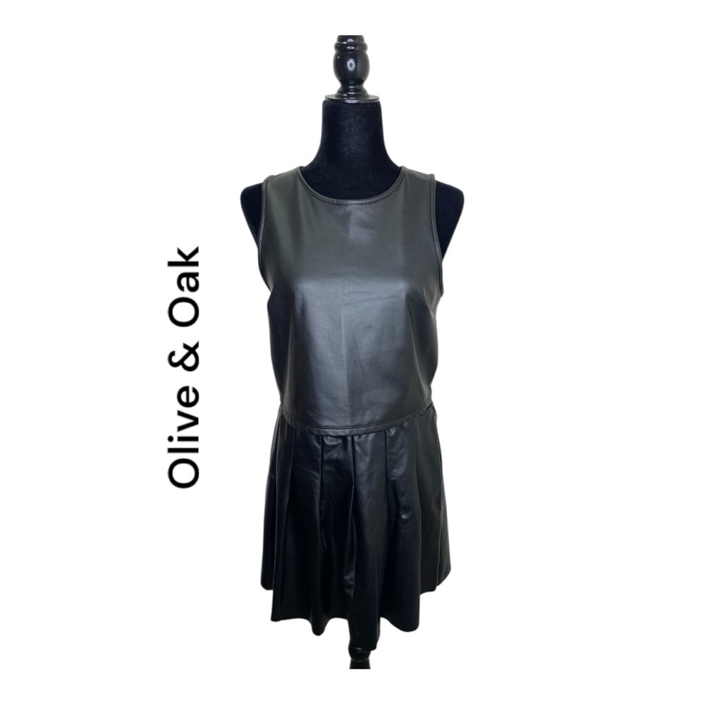 Olive & Oak Black Sleeveless Faux Leather Skirt Set Size L